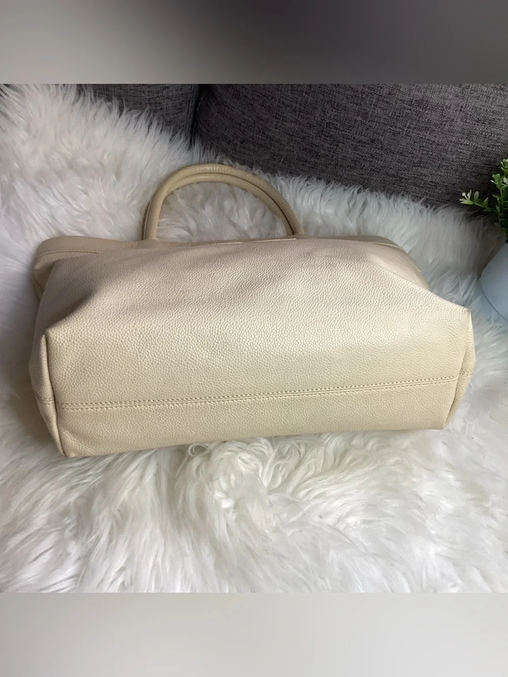 CHANEL Beige Caviar Leather CC Stitch Tote